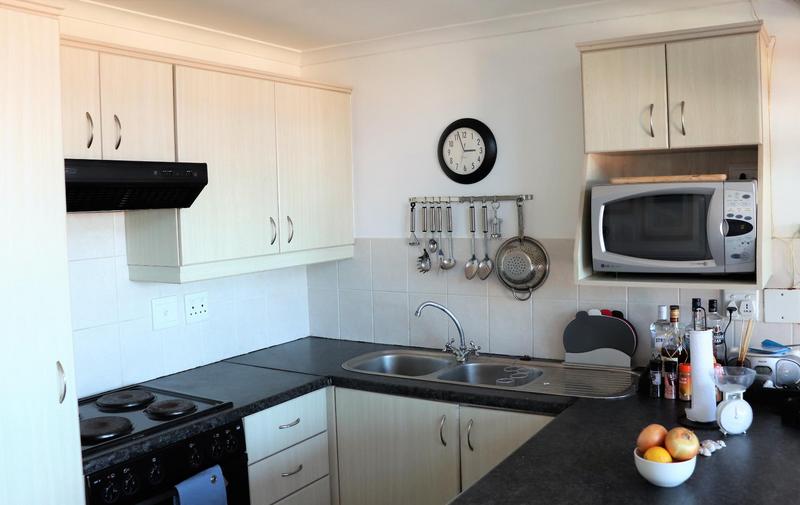 To Let 2 Bedroom Property for Rent in Fish Hoek Western Cape
